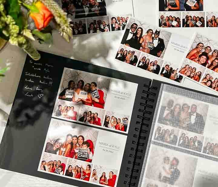 Snapshot-Photo-Booth-IMG_8969 A wedding photo booth guest album with flowers
